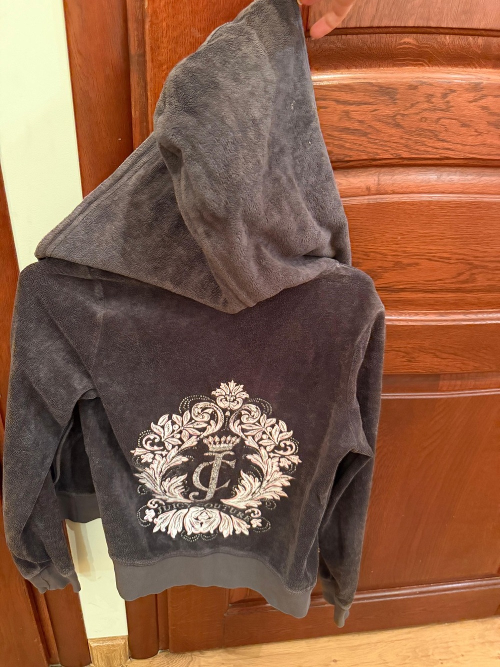 Juicy Couture Velour Hooded Jacket and pants set - Picture 3 of 14